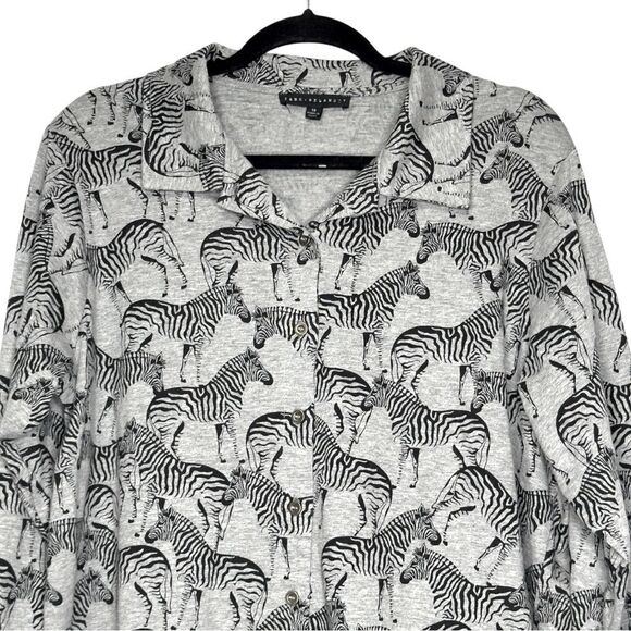 Jane + Delancey Zebra Print Button Front Top - Size 1X - Picture 2 of 6